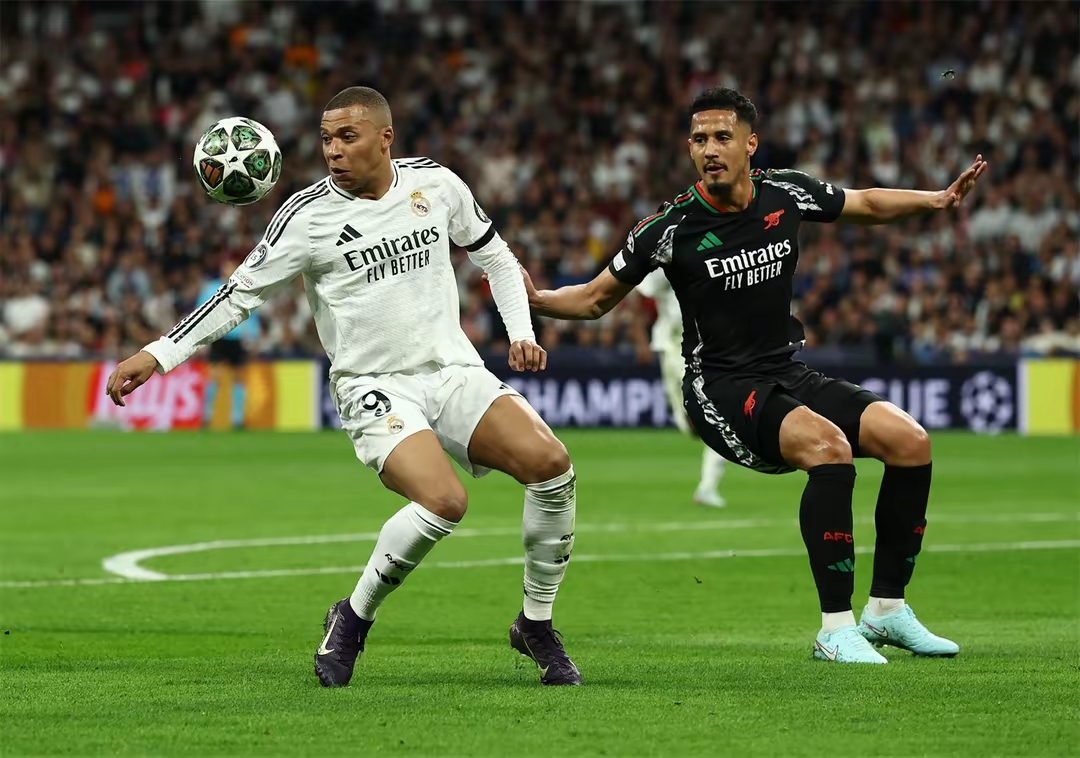 巴塞罗那迎亚冠关键赛，冲刺阶段扳平良机，气氛紧张，赛程密集仍需轮换的简单介绍